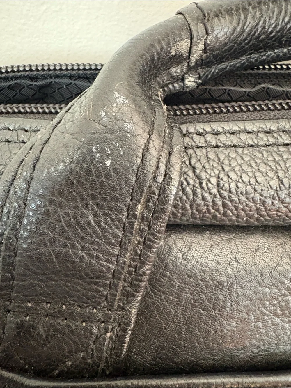 McKlein USA Black Pebble Leather Laptop Bag #10T-0589054 Numerous Compartments